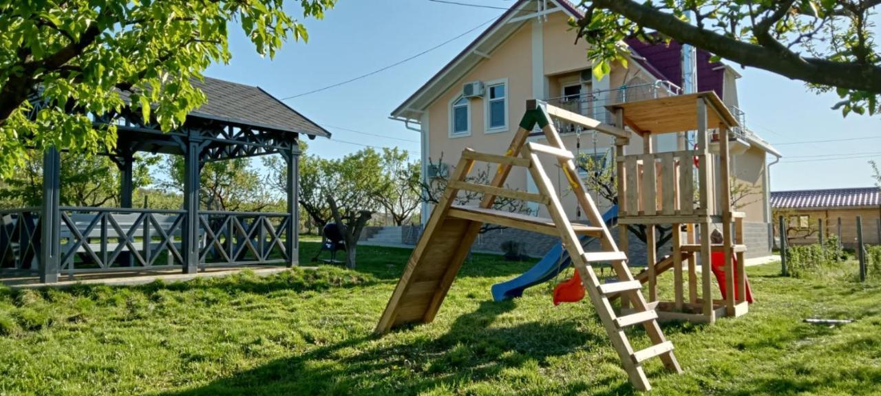 Conacul Mierii Villa Straseni Eksteriør bilde